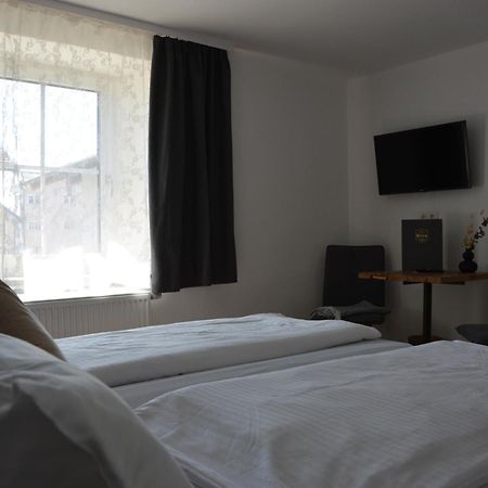 Hotel Garni Kern Halfing Екстер'єр фото