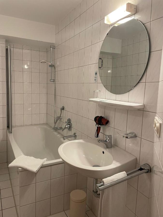 Hotel Garni Kern Halfing Екстер'єр фото