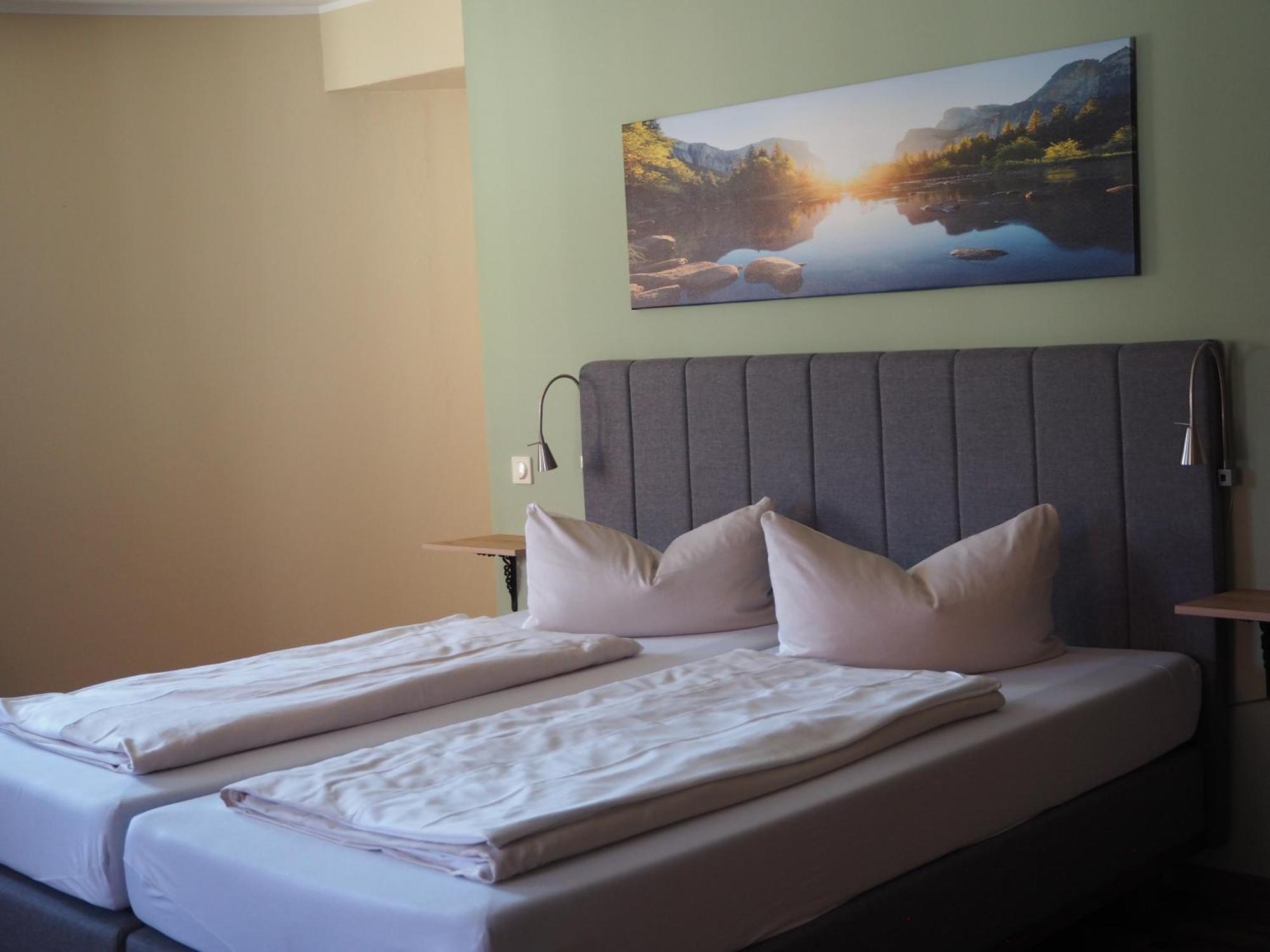 Hotel Garni Kern Halfing Екстер'єр фото