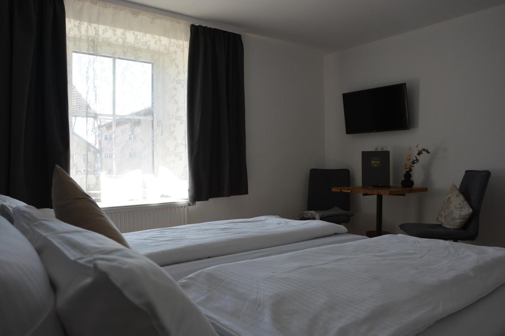 Hotel Garni Kern Halfing Екстер'єр фото